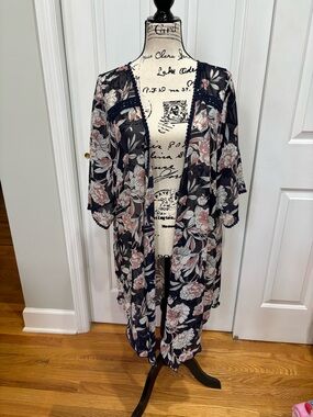 emory park Navy and Blush Floral Sheer Kimono Size XL